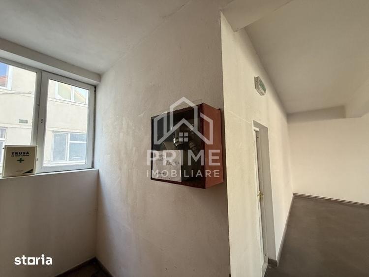 Spațiu comercial, de 800 mp, în Cetate