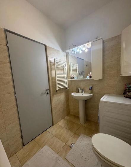 Apartament cu 2 camere decomandat, mobilat în Prelungirea Ghencea
