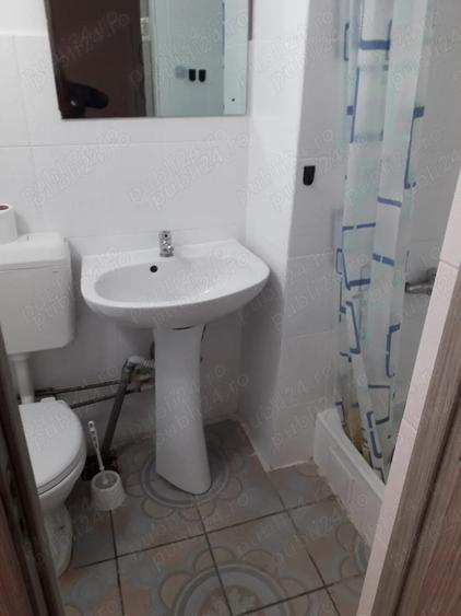 Ap decent 1 cam ultracentral la Podgoria pe Bulevard total mobilat si utilat etaj 1 - 7