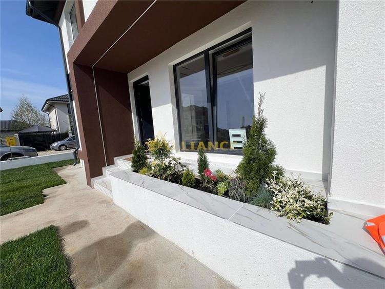 Vila Individuala  - 4 camere - 3 bai-teren -320-600 M de STV - 2