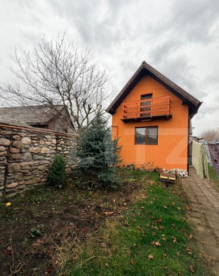 Casa de vanzare proprietate generoasa 2.285 m2 teren - 4