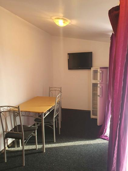 Inchiriez apartament cu doua camere in zona Dambovita - 6