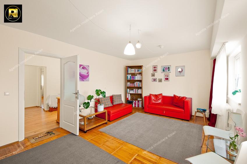 Vanzare apt 4 camere transformat in 3 camere, sup.85mp, in Galati,Piata Centrala - 1