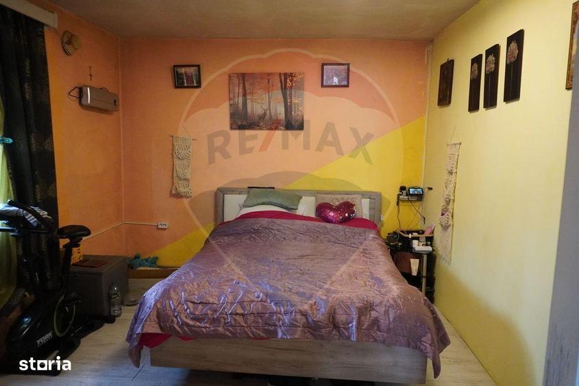 Casa cu 6 camere la Craciunesti - 1