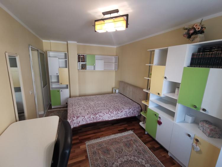 Apartament cu 3 camere renovat, in Stejari - 8