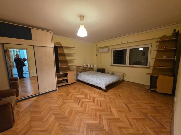 Piata Muncii, Decebal, 10 minute metrou, chiar pe Agricultori,