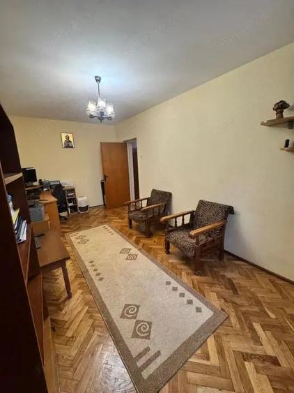 Apartament spa?ios, 3 camere, parter inalt zona lini?tita, VIVO MALL! - 3