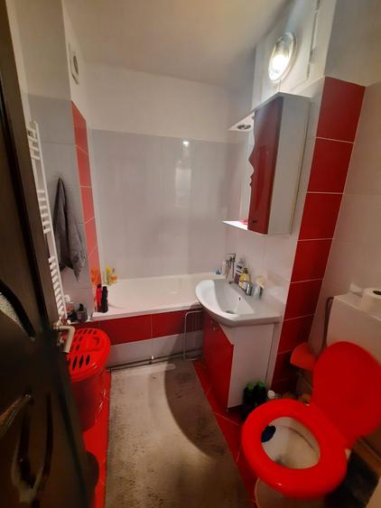 Apartament cu 2 camere transf. in 3 camere, etaj 2/4, zona Tatarasi - 9