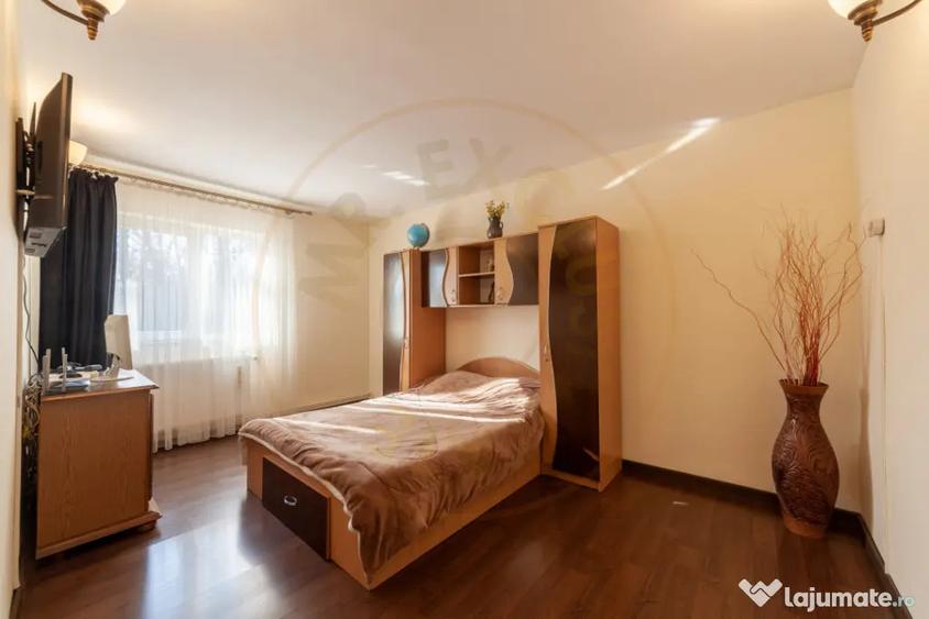Casă cu 4 camere cu Teren 198 Mp în Trivale