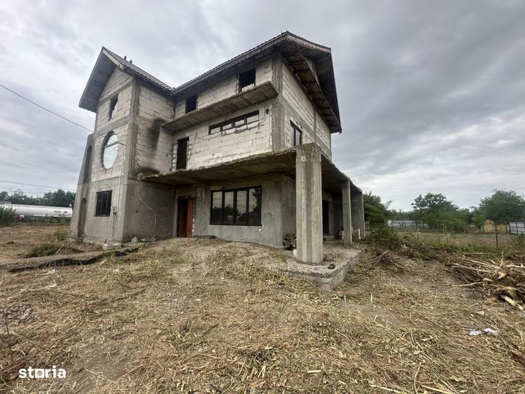 Casa la rosu cu teren 1248 mp | Misleanu, Ialomita | Comision Cumpar - 3