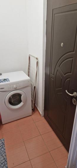 Vand Garsoniera etaj intermediar - 2