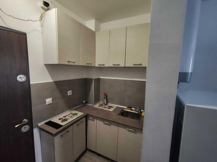 Inchiriez garsoniera in Vasile Aaron 1200 lei - 2