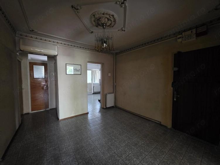 Apartament cu 4 camere decomandat în Militari