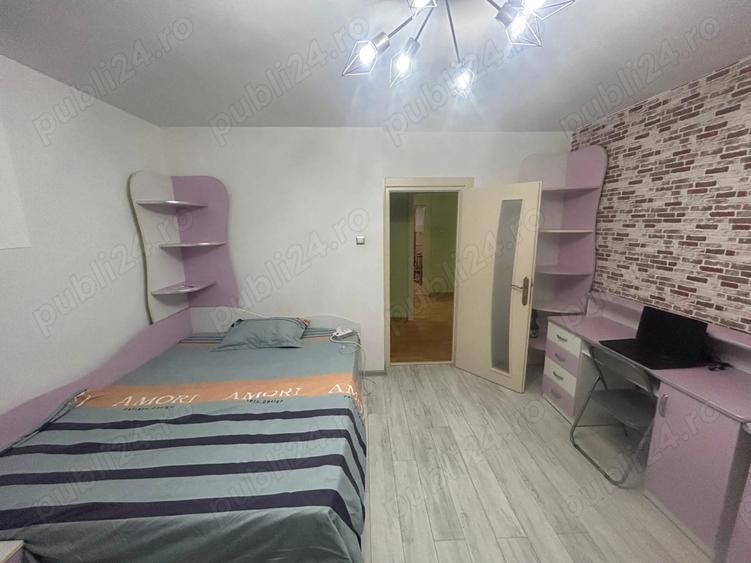 Vand apartament 3 camere si doua bai - 1