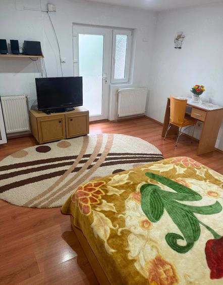 Garsonieră decomandată în Colentina