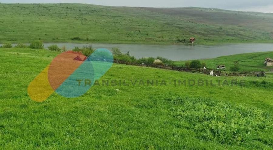 Teren intravilan 1600 mp, Campenesti - 1