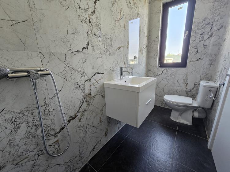 Vila tip duplex - 3 camere -2 bai - pod - incalzire in pardoseala-15 min de RATB - 10