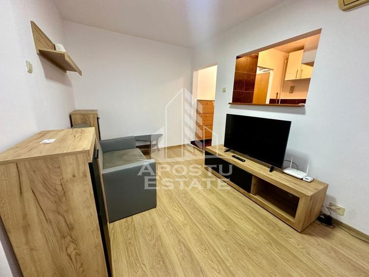 Apartament cu 2 camere, etaj intermediar, renovat, zona Sagului - 2