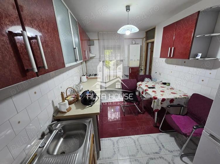 Apartament 3 camere cf.1 decomandat , zona Moroasa! - 2