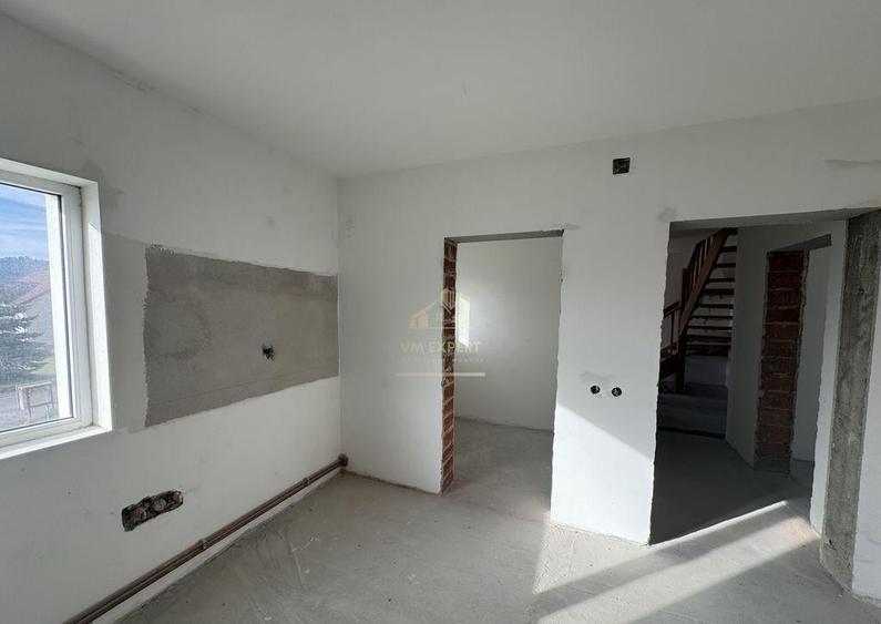 VILA 5 CAMERE,TEREN 560 MP, CAMPULUNG, ARGES - 4