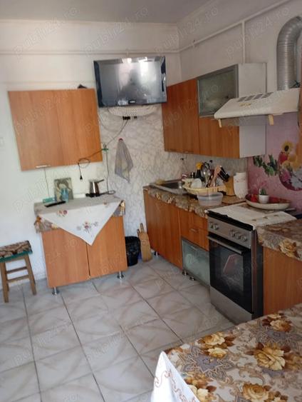 Garsonieră decomandată în Central