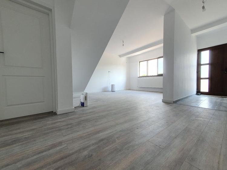 Casa individuala cu 3 camere in Hlincea - 17