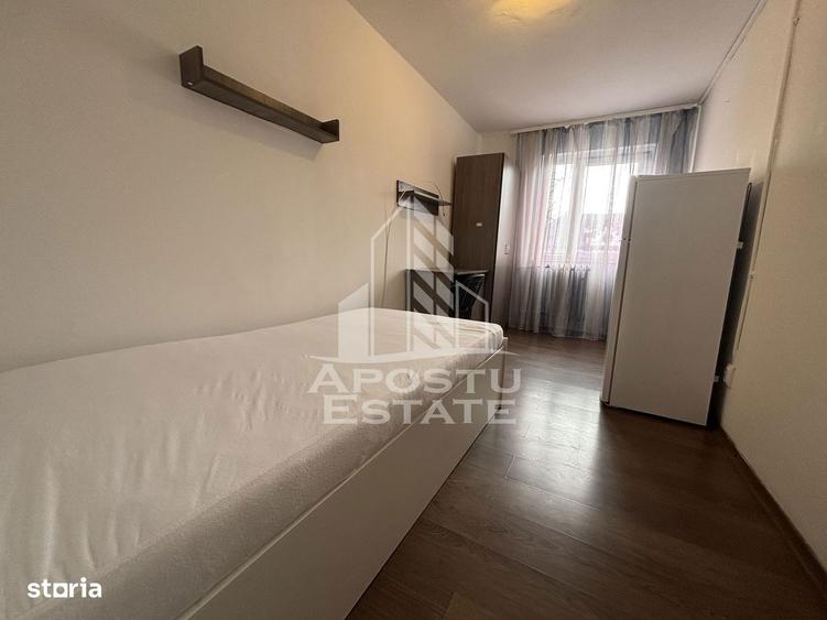 Garsoniera in zona Complexului Studentesc, etajul intai - 2