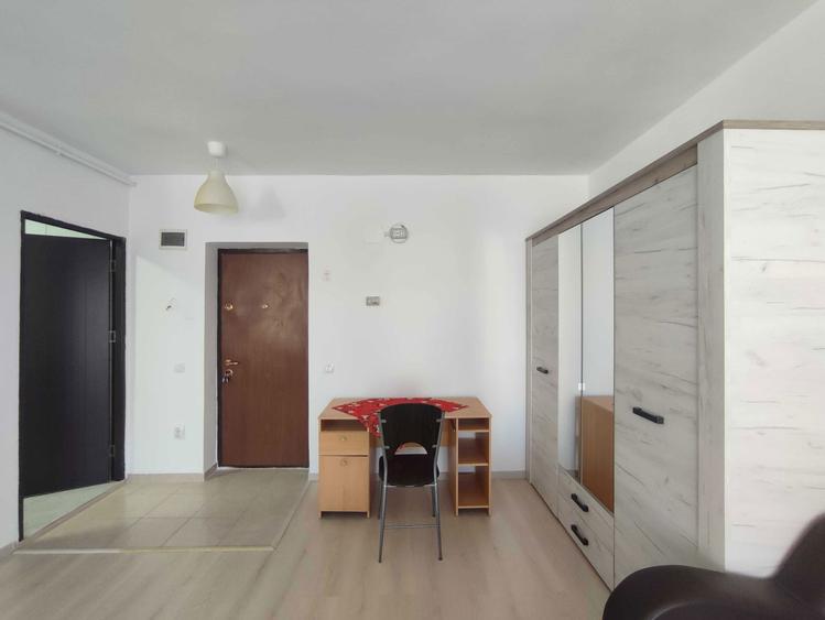 Inchiriez apartament cu o camera - 5