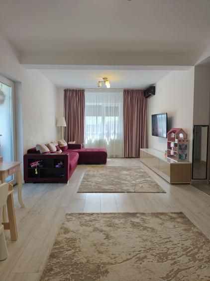 Casă individuală cu 4 camere cu Teren 380 Mp în Joița