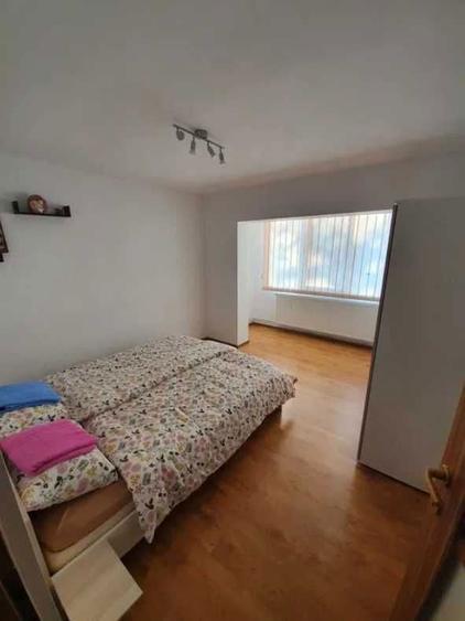 Pers fiz inchiriez ap cu 2 dormitoare finisat modern - 1