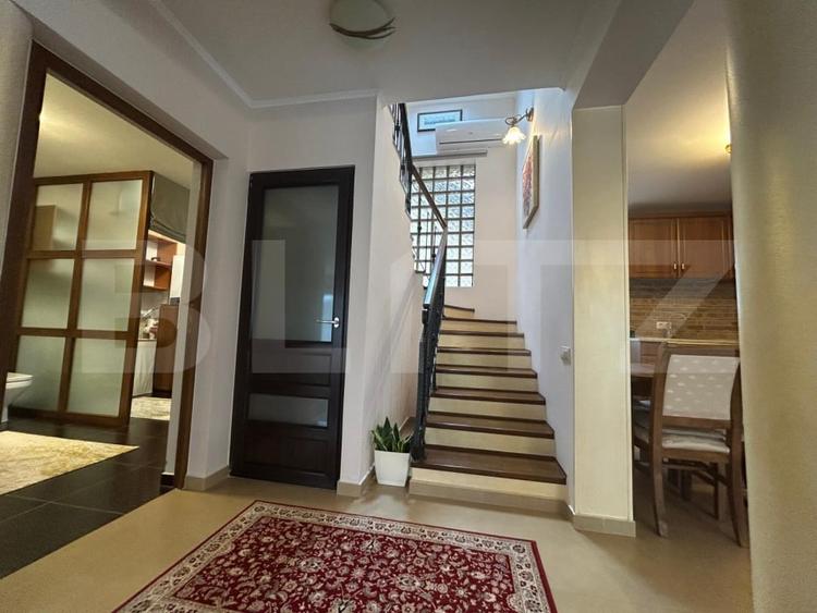 Casa superba amenjata in stil clasic - 7