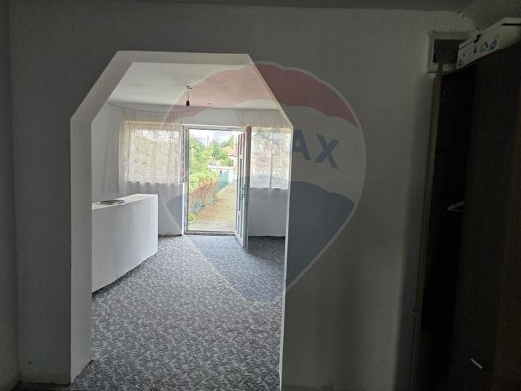 Casa / Vila cu 4 camere de vanzare - 8