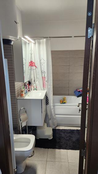 Apartament de vanzare - 3