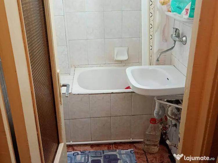 Vand apartament 2 camere central - 4