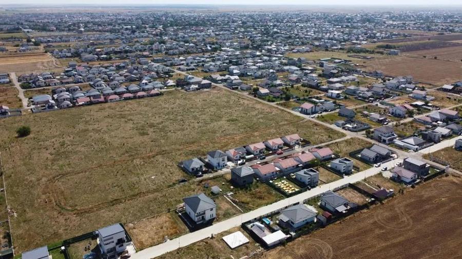 Teren Intravilan In Comuna Berceni | utilitati: curent | #UG5.1E - 11