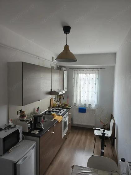 Spre vanzare, apartament cu o camera, la 10 minute de centrul orasului - 4