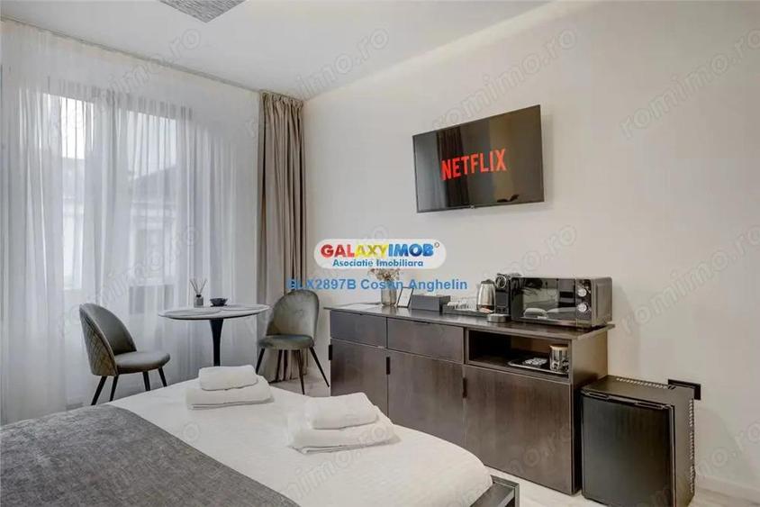 L-Heritage Collection: City View (Regim Hotelier) - Romana - 3