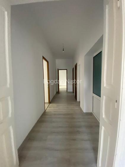 Apartament 5 camere 110 mp Centru - Piața Unirii , la vila Apartament 5 camere 110 mp Centru - Piața Unirii , la vila