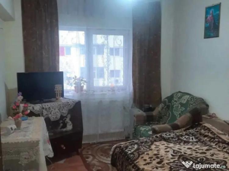 Apartament 3 camere, ultra central, Bals - 7