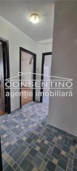 Se vinde imobil cu 2 camere , bdul N. Balcescu , liber , decomandat - 6