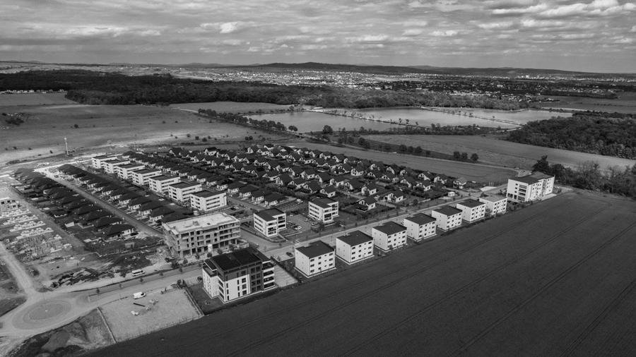 VANZARE  APARTAMENT CU 3 CAMERE  CARTIER MAGNOLIA VILLAGE ZONA PAULESTI LACURI - 1