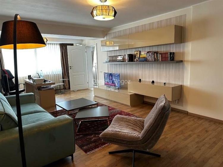 Apartament 3 camere Decebal