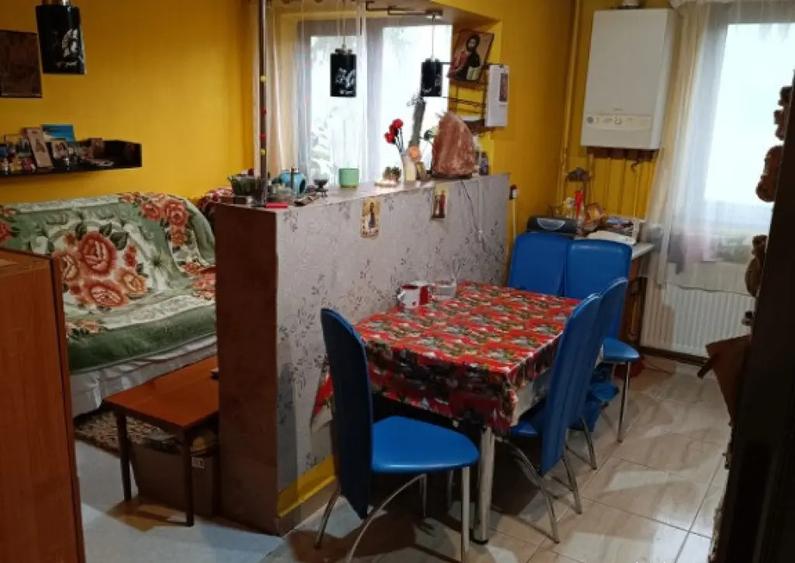 Apartament 3 camere et 3, Plopilor - 3