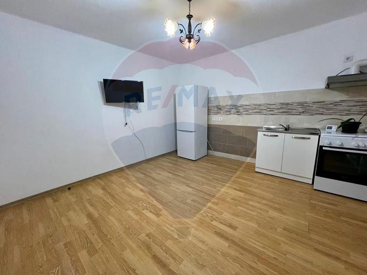 Casă cu 3 camere de vânzare Calea Dumbravii - 6