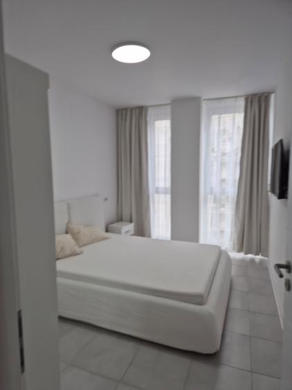 Proprietar inchiriez apartament 2 camere si parcare Campeador City - 8