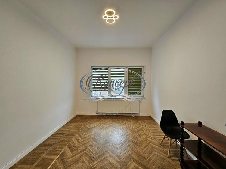 Proprietate renovata cu boxa generoasa pe Bulevardul 21 Decembrie - 4