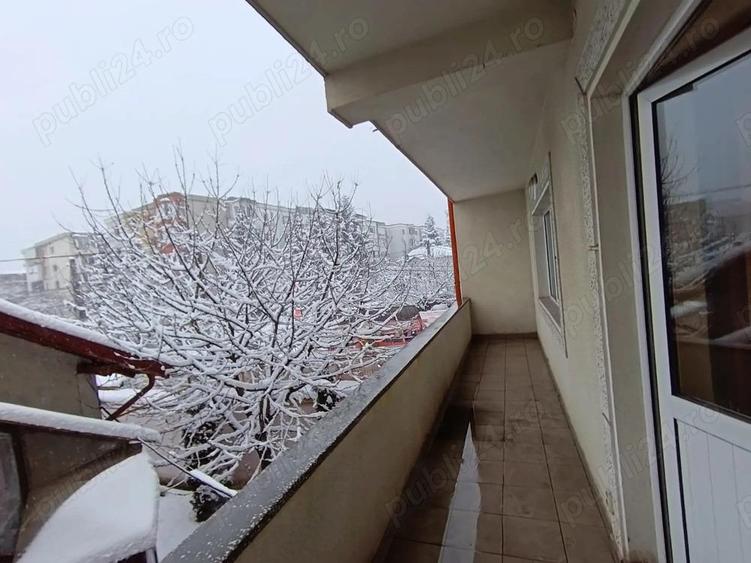 Casa Vila de inchiriat Exerci?iu D+P+2+M, 80 mp nivel, bai pe nivel, curte, stradal - 9