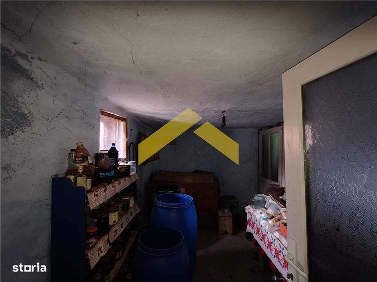 Casa la sol de vanzare in orasul Santana - 6
