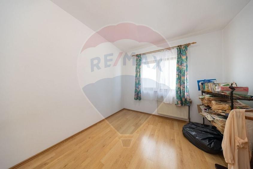 Apartament 2 camere de vanzare Rasnov, Cartierul Florilor, decomandat - 3