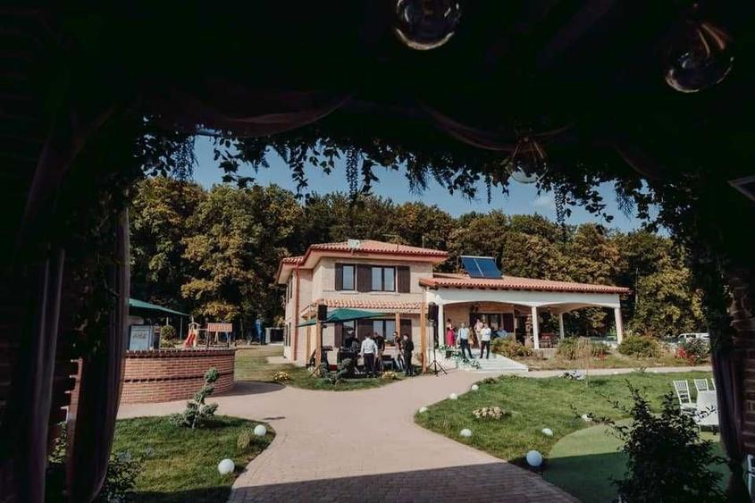 Inchiriez pensiune de Pasti si in weekend in Dragomirna - 1